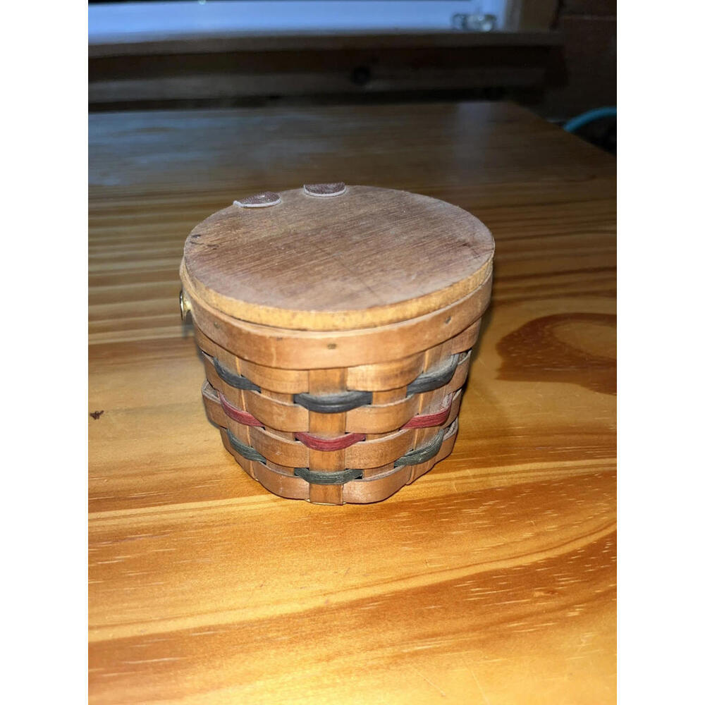 Boyd’s Bear Small Basket With Lid